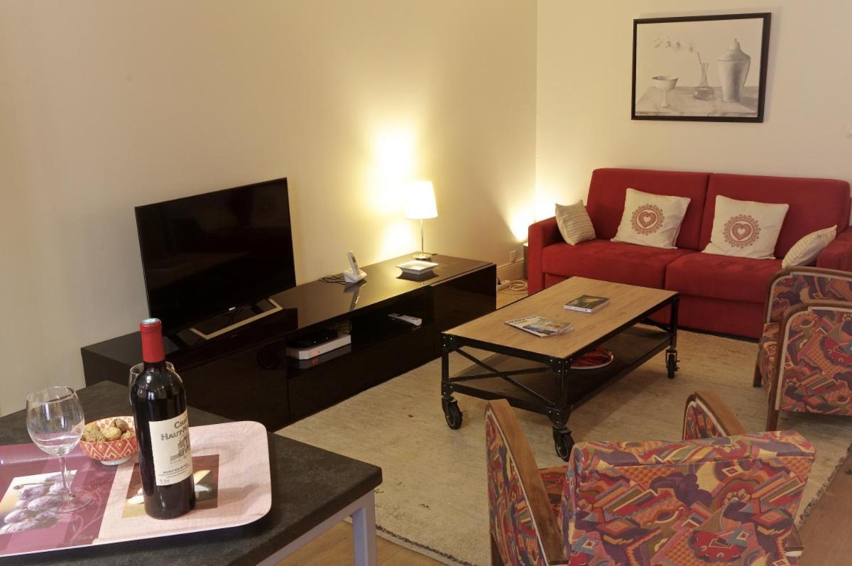 Sauvageau - Appartement 1 Chambre Avec Parking Бордо Екстериор снимка
