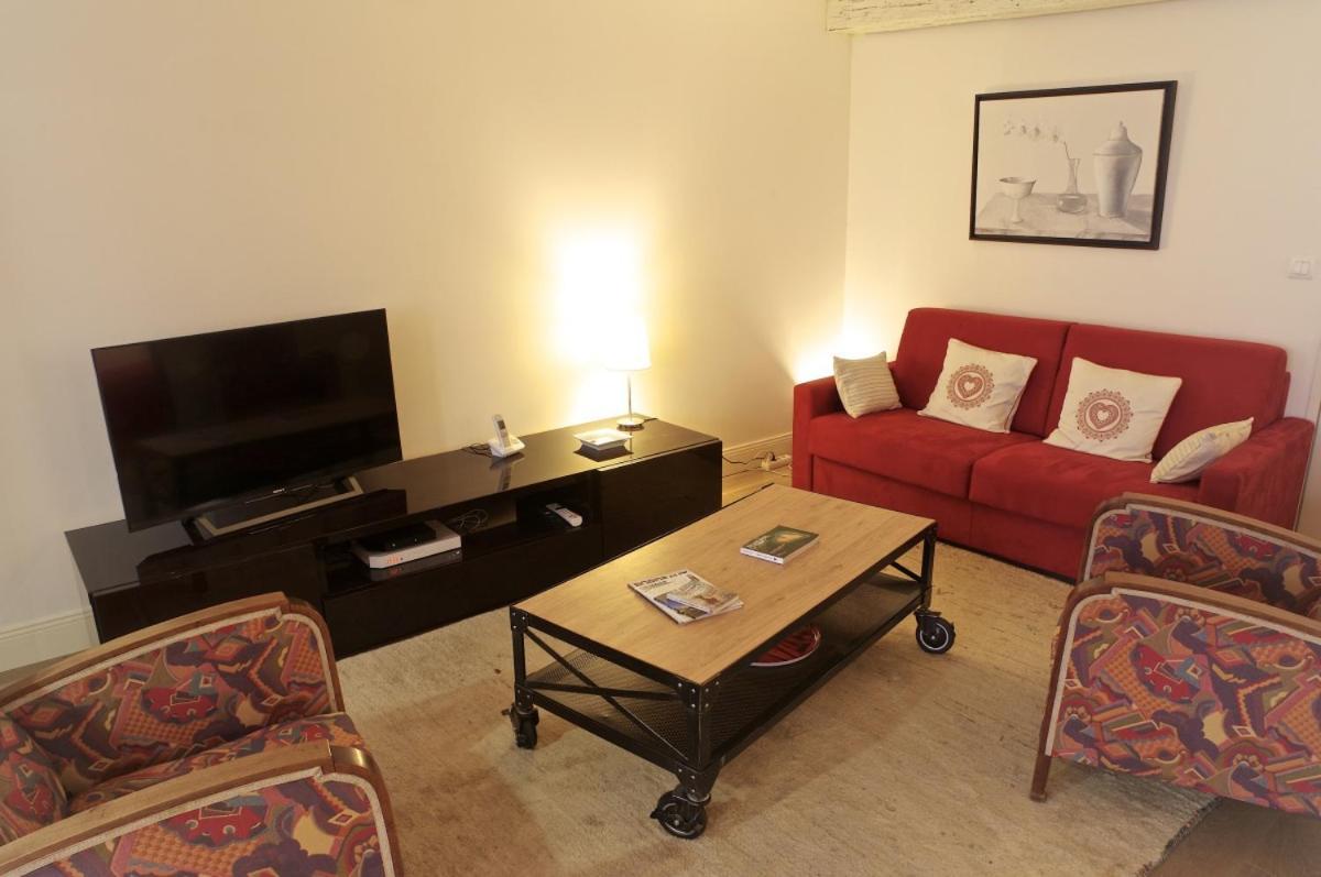 Sauvageau - Appartement 1 Chambre Avec Parking Бордо Екстериор снимка